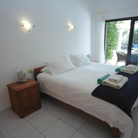 Villa Playa Blanca Sleeps 7 With Pool *