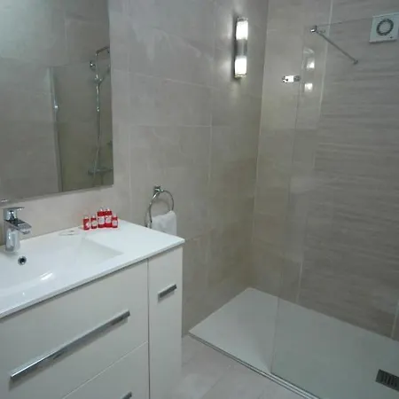 Playa Blanca Sleeps 7 With Pool